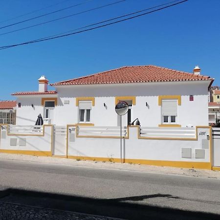 Casa Da Praia Da Poca - Apartamento Iris Estoril Kültér fotó